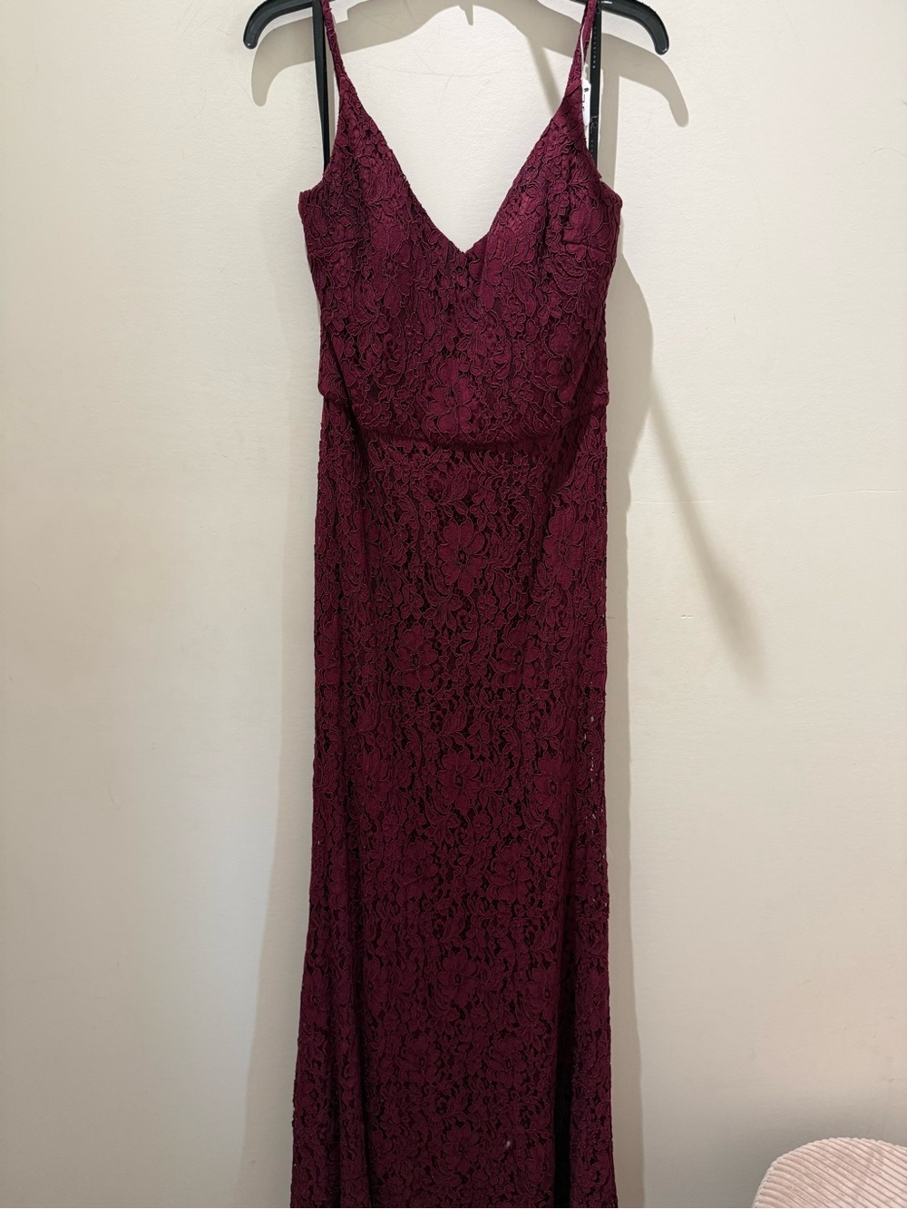 Occasion Burgundy Lace V-Neck Maxi Dress